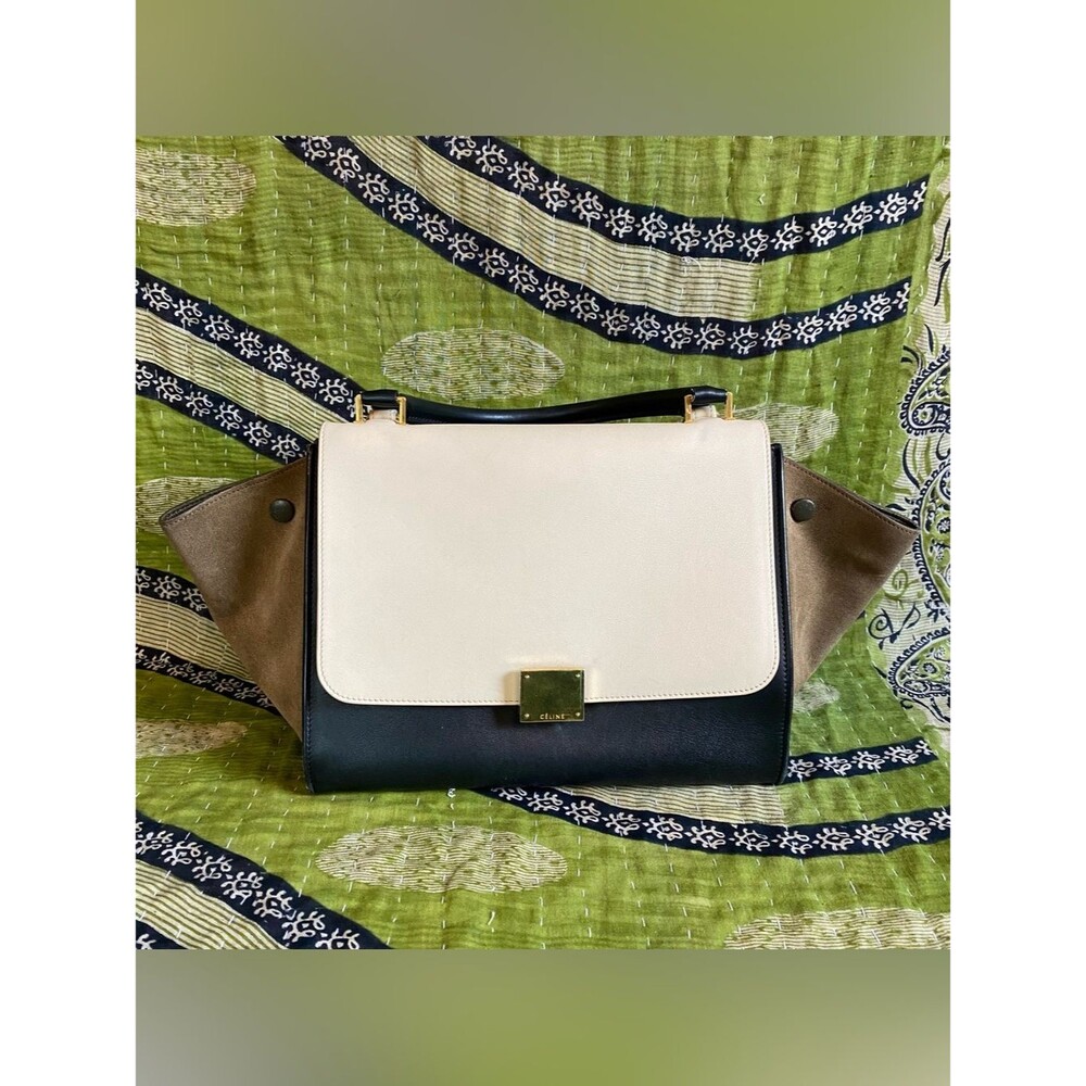 Celine 2014 Tricolor Trapeze Ivory/ Khaki/ Black Drummed Leather Satchel Luxury